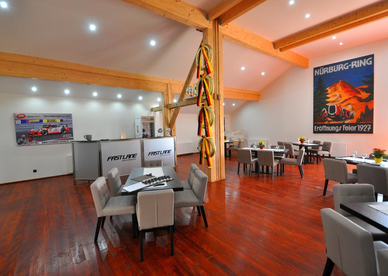 Hotel Fast Lane 3*